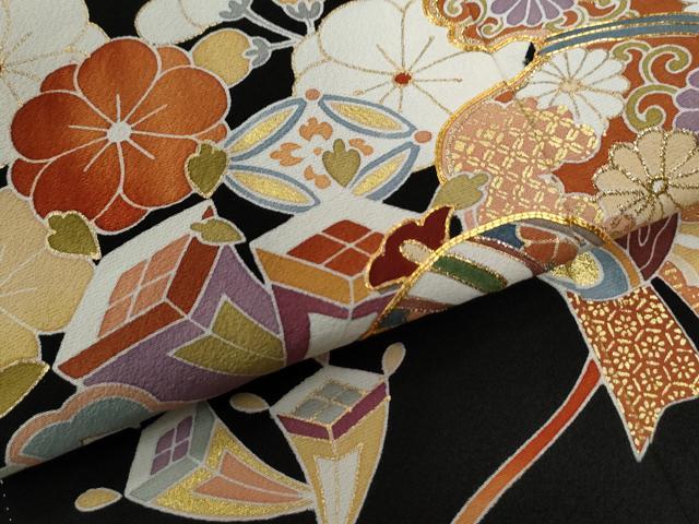 平和屋着物●創業460年・千總　黒留袖　駒刺繍　束ね熨斗宝尽くし吉祥花文　金彩　正絹　逸品　未使用　CABC6679yc