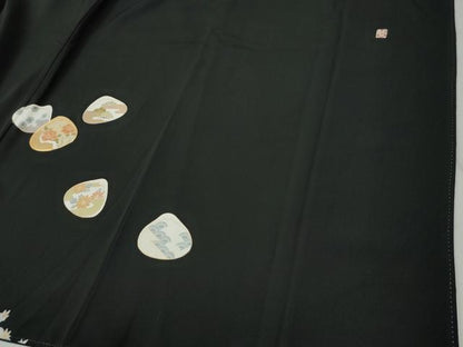 平和屋着物●豪華黒留袖　作家物　駒刺繍　貝桶更紗花唐草文　金彩　正絹　逸品　CABC6690yc