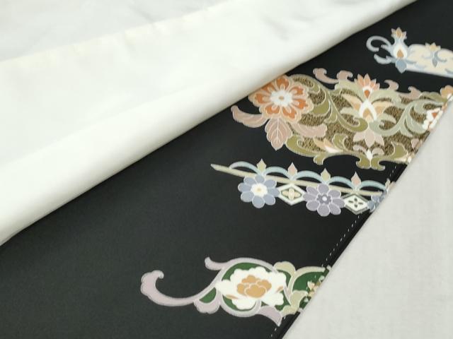 平和屋着物●豪華黒留袖　作家物　駒刺繍　貝桶更紗花唐草文　金彩　正絹　逸品　CABC6690yc
