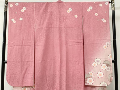 平和屋着物●豪華振袖　雪輪舞桜文　暈し染め　金彩　正絹　逸品　CABC6695yc