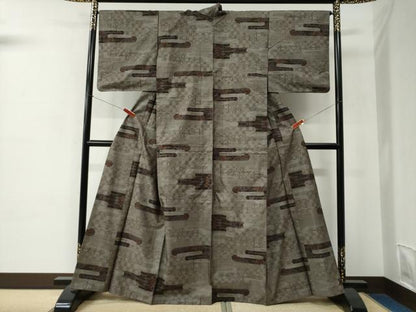 平和屋着物●本場大島紬　9マルキ　エ霞吉祥花唐草文　正絹　逸品　CABC6700yc