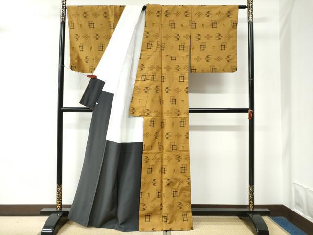 平和屋着物●本場琉球絣　紬　西武百貨店扱い　正絹　逸品　CABC6703yc