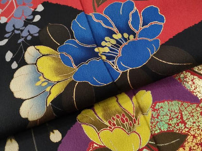 平和屋着物●豪華振袖　駒刺繍　舞桜草花文　金彩　正絹　逸品　CABC6726yc
