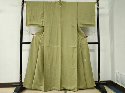 平和屋着物●本加賀友禅作家　押田正義監修　色無地　紗綾形地紋　抹茶色　正絹　逸品　未使用　CABC6739yc
