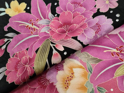 平和屋着物●豪華振袖　刺繍　牡丹花文　ラメ糸　黒地　銀彩　正絹　逸品　CABC6766yc