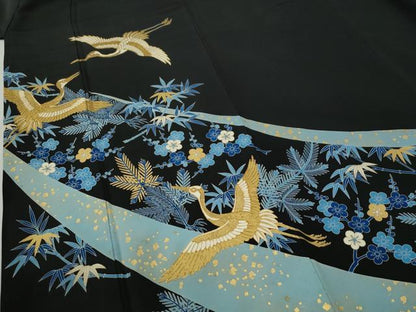 平和屋着物●人間国宝　五代　田畑喜八　黒留袖　駒刺繍　飛鶴松竹梅　金彩　正絹　逸品　CABC6779yc