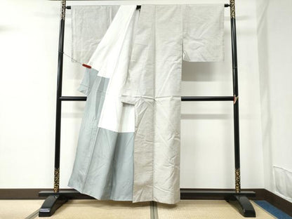 平和屋着物●本場大島紬　白大島　80亀甲　霞文　正絹　逸品　CABC6811yc