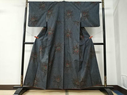 平和屋着物●本場大島紬　9マルキ　花蝶文　正絹　逸品　CABC6814yc