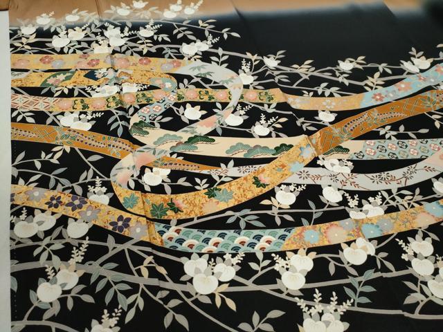 平和屋着物●訪問着　鬘帯枝橘吉祥花文　暈し染め　黒地　金彩　正絹　逸品　CABC6817yc