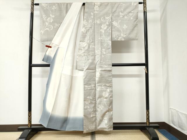 平和屋着物●本場大島紬　白大島　9マルキ　更紗花唐草文　正絹　逸品　CABC6822yc