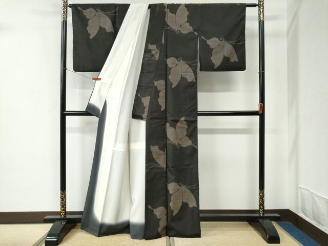 平和屋着物●本場大島紬　9マルキ　地空き　舞蝶文　正絹　逸品　CABC6841yc