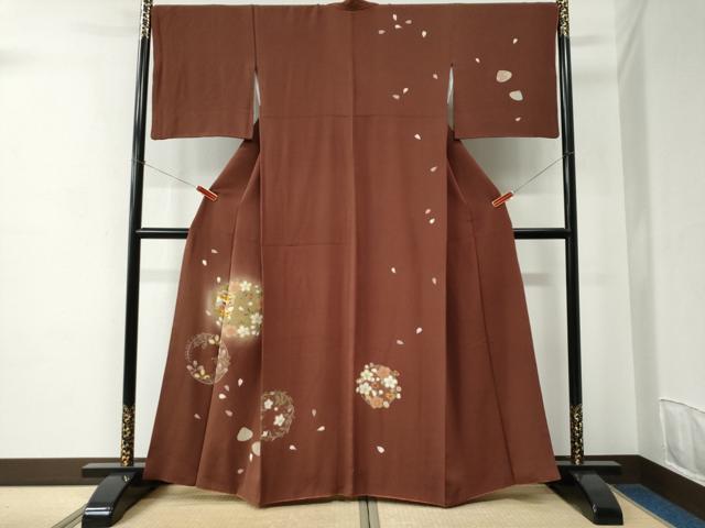 平和屋着物●訪問着　駒刺繍　貝桶草花丸文　蛍暈し　金彩　鬼しぼ縮緬　正絹　逸品　CABC6854yc