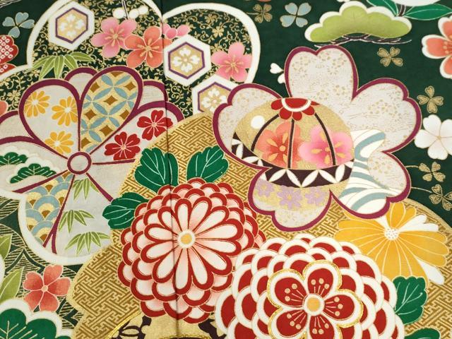 平和屋着物●豪華振袖　駒刺繍　雪輪毬牡丹花文　暈し染め　金彩　正絹　逸品　CABC6864yc