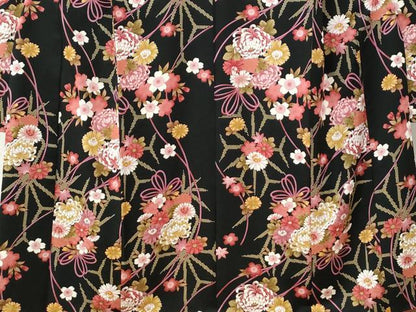 平和屋着物●豪華振袖　乱菊草花文　黒地　金彩　正絹　逸品　CABC6865yc
