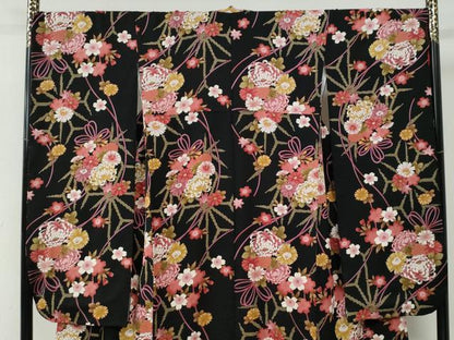 平和屋着物●豪華振袖　乱菊草花文　黒地　金彩　正絹　逸品　CABC6865yc