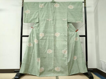 平和屋着物●本場結城紬　重要無形文化財　80亀甲　飛び亀甲柄　薔薇　正絹　逸品　CABC6873yc