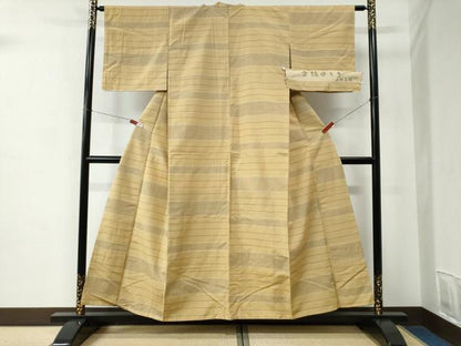 平和屋着物●韋縞ゆうき紬　100亀甲　横縞　反端付き　正絹　逸品　未使用　CABC6889yc