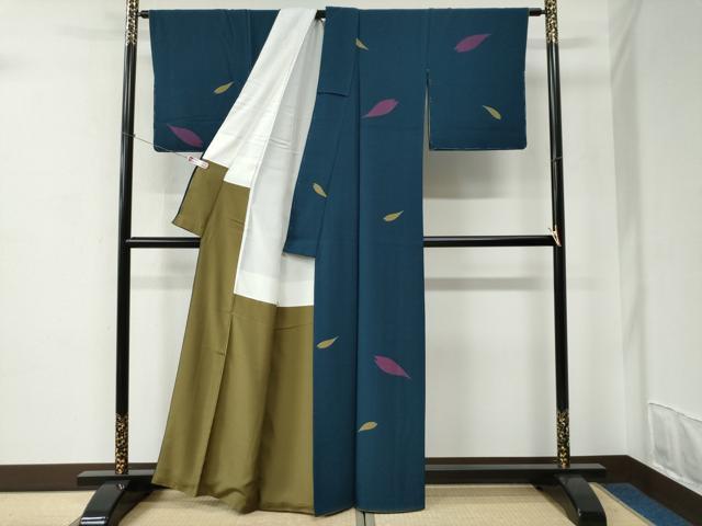 平和屋着物●世界的人形師　辻村寿三郎　ジュサブロー　小紋　舞花弁　正絹　逸品　CABC6907yc