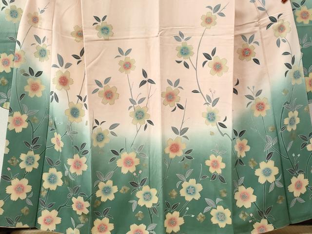 平和屋着物●豪華振袖　枝桜文　暈し染め　金彩　正絹　逸品　CABC6914yc