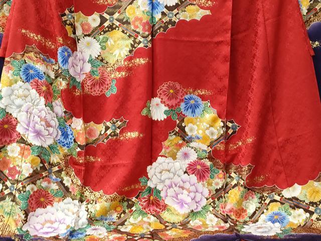 平和屋着物●豪華振袖　刺繍　天井牡丹花文　ラメ糸　暈し染め　金彩　仮絵羽　逸品　未使用　CABC6919yc