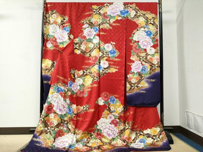 平和屋着物●豪華振袖　刺繍　天井牡丹花文　ラメ糸　暈し染め　金彩　仮絵羽　逸品　未使用　CABC6919yc