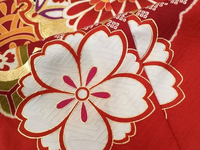 平和屋着物●豪華振袖　駒刺繍　雪輪吉祥花文　金彩　仮絵羽　逸品　未使用　CABC6920yc