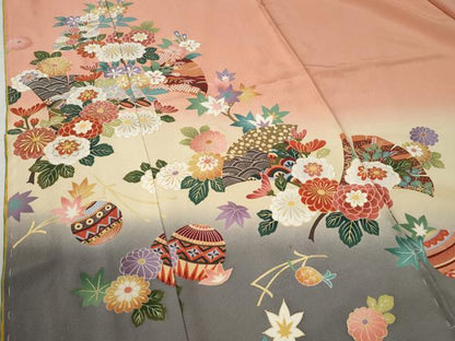 平和屋着物●訪問着　駒刺繍　毬吉祥草花文　暈し染め　金彩　仮絵羽　正絹　逸品　未使用　CABC6921yc