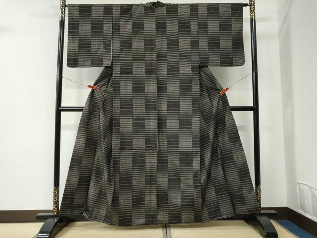 平和屋着物●本場大島紬　7マルキ　変わり市松文　正絹　逸品　CABC6944yc