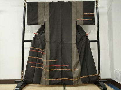 平和屋着物●訪問着　紬地　横段吉祥文　黒地　正絹　逸品　CABC6953yc