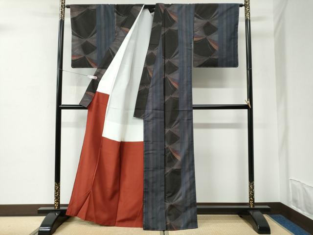平和屋着物●本場大島紬　9マルキ　舞蝶文　正絹　逸品　未使用　CABC6954yc