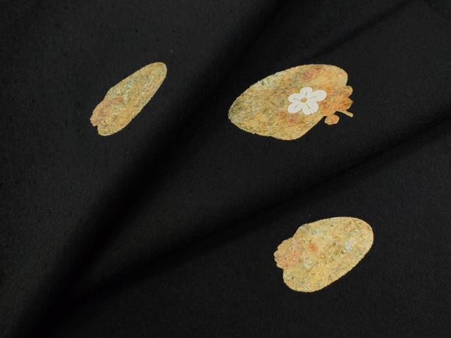 平和屋着物●上質な小紋　貝合わせ花文　黒地　金彩　ロング丈　正絹　逸品　CABC6969yc