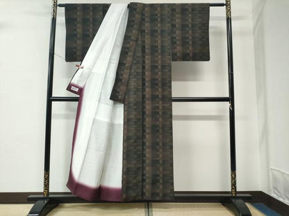 平和屋着物●結城紬　80亀甲　変わり格子　やまと誂製　正絹　逸品　CABC6975yc