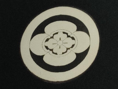 平和屋着物●男性　黒紋付　紬地　正絹　逸品　CABC6988yc