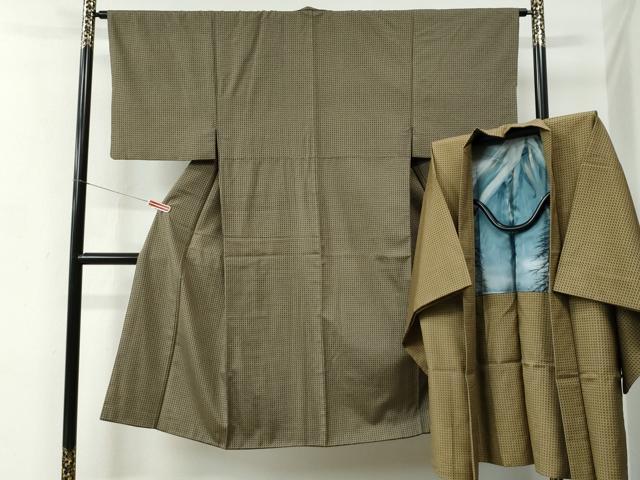 平和屋着物●男性　お召・羽織セット　抽象文　着物：媚茶色　羽織：朽葉色　正絹　逸品　CABC7012yc