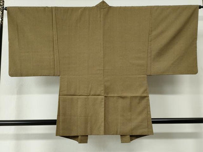 平和屋着物●男性　お召・羽織セット　抽象文　着物：媚茶色　羽織：朽葉色　正絹　逸品　CABC7012yc