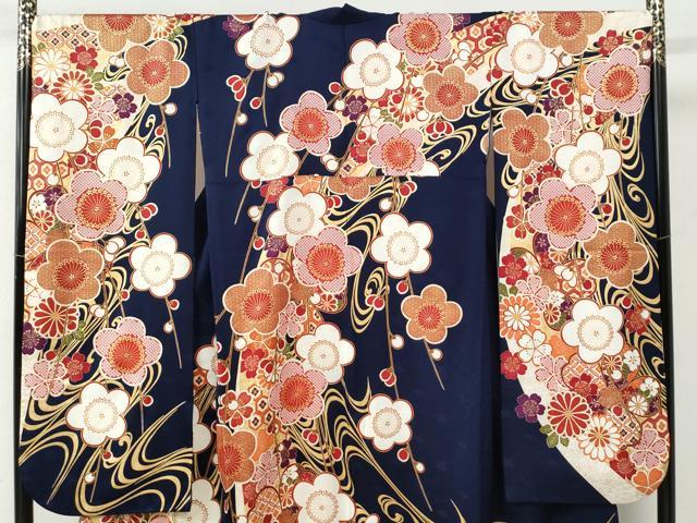 平和屋着物●豪華振袖　駒刺繍　吉祥梅文　金彩　正絹　逸品　CABC7044yc