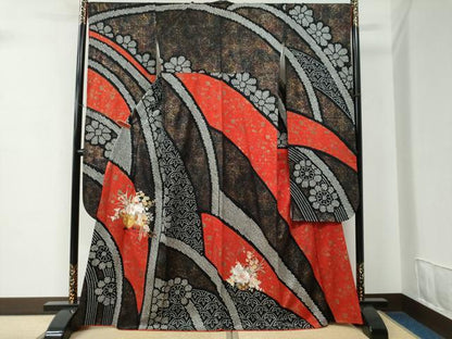 平和屋着物●豪華振袖　駒刺繍　絞り　花車文　黒地　金彩　正絹　逸品　CABC7066yc