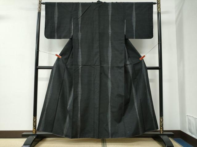 平和屋着物▼上質な紬　霞文　黒地　正絹　逸品　CABC7088yc