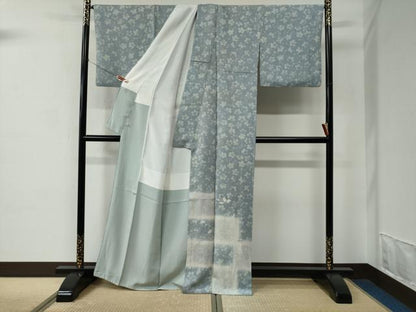 平和屋着物●中国三大刺繍　スワトウ刺繍　総刺繍　訪問着　市松舞桜文　暈し染め　金糸　さが美扱い　正絹　逸品　CABC7098yc