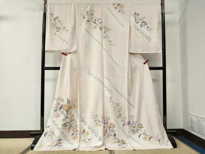 平和屋着物●訪問着　駒刺繍　更紗枝花文　暈し染め　金彩　仮絵羽　正絹　逸品　未使用　CABC7112yc