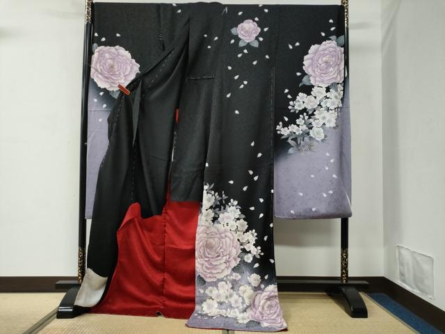 平和屋着物●豪華振袖　薔薇　暈し染め　黒地　金彩　仮絵羽　逸品　未使用　CABC7131yc