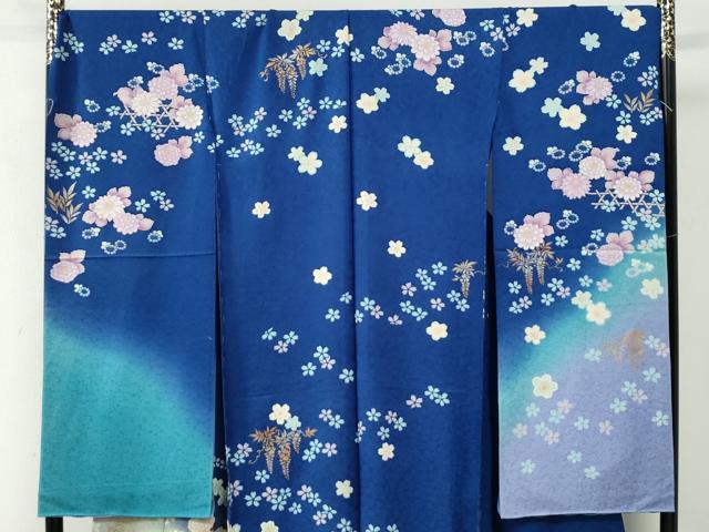 平和屋着物●豪華振袖　駒刺繍　網目舞花文　暈し染め　銀通し地　仮絵羽　逸品　未使用　CABC7132yc