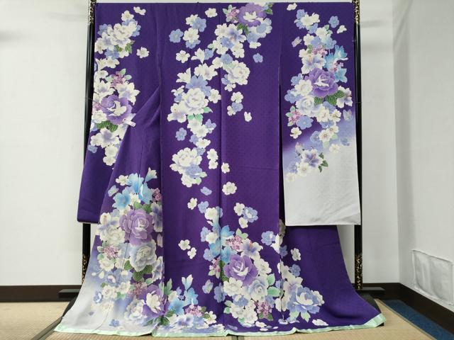 平和屋着物●豪華振袖　薔薇　牡丹花蝶文　ラメ糸　暈し染め　金彩　仮絵羽　逸品　未使用　CABC7134yc
