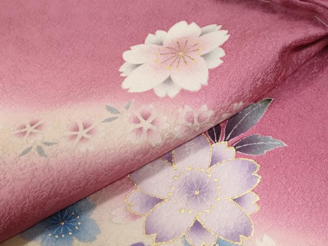 平和屋着物●豪華振袖　舞桜文　暈し染め　金彩　仮絵羽　逸品　未使用　CABC7137yc