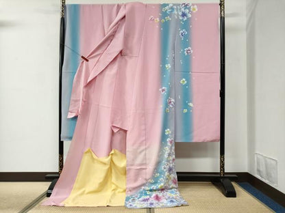 平和屋着物●豪華振袖　舞花文　暈し染め　金彩　仮絵羽　逸品　未使用　CABC7142yc