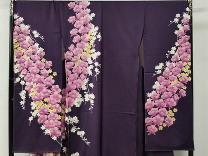 平和屋着物●ブライダルファッションデザイナー・桂由美　振袖　枝花文　銀通し地　仮絵羽　逸品　未使用　CABC7145yc
