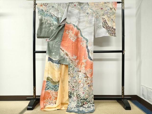 平和屋着物●越後十日町の一流染匠　桐屋・翠山工房　訪問着　辻が花　絞り　暈し染め　銀通し地　仮絵羽　逸品　未使用　CABC7153yc