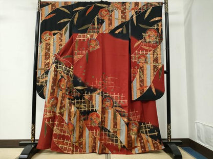 平和屋着物●豪華振袖　駒刺繍　花蝶丸文　暈し染め　黒地　金彩　正絹　逸品　CABC7175yc