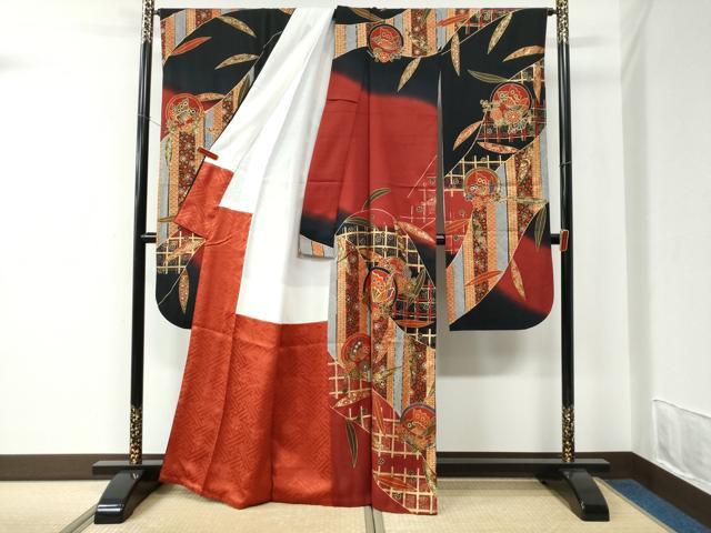 平和屋着物●豪華振袖　駒刺繍　花蝶丸文　暈し染め　黒地　金彩　正絹　逸品　CABC7175yc