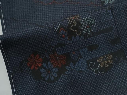 平和屋着物●本場大島紬　9マルキ　雲取りエ霞雲取り花唐草文　正絹　逸品　未使用　CABC7177yc